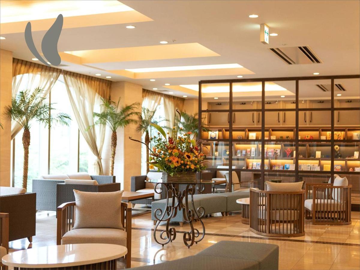 Almont Hotel Naha Omoromachi Екстер'єр фото
